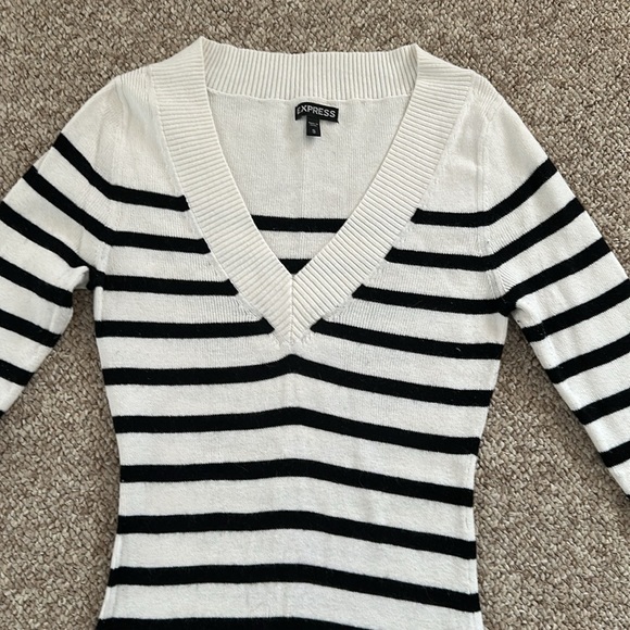 Express V-Neck Sweater - Picture 2 of 6